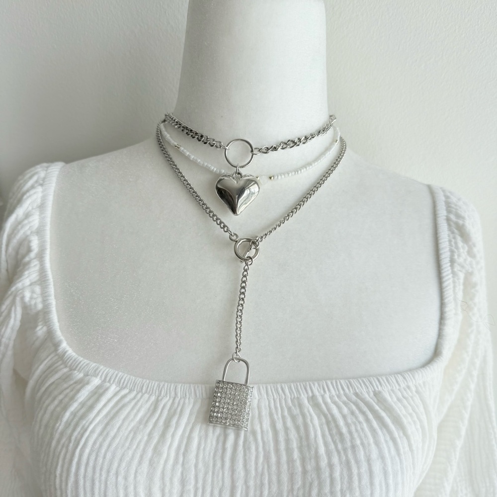 Y2K locket pendant necklace mcbling bedazzled necklace - Picture 4 of 5